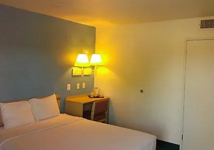 Super Motel *